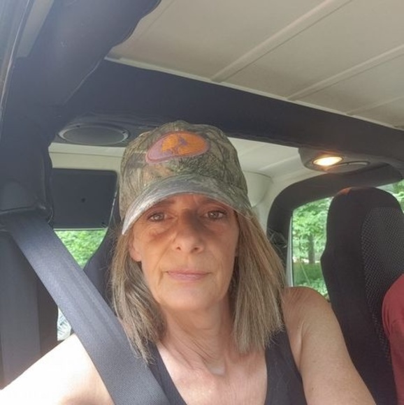 Meet your Posher, Stefanie - Picture 1 of 1